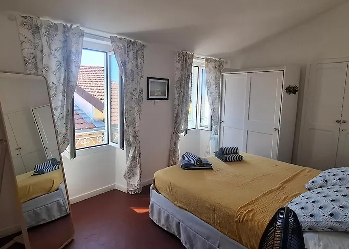 La Barca De La Vieille 2 *