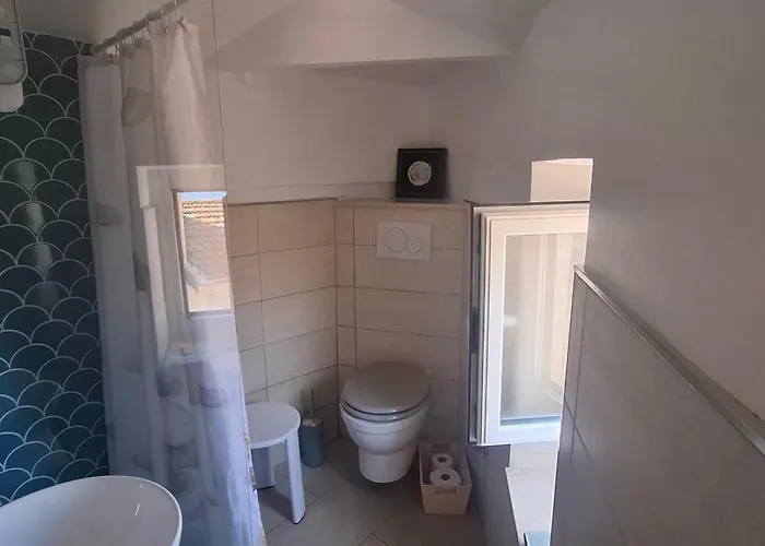 La Barca De La Vieille 2 * Menton